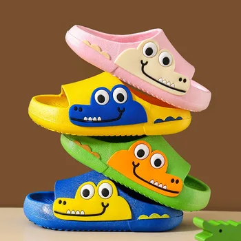 Детски чехли с анимационни крокодили, нескользящая домашни обувки за баня, детски пантофи за момчета, лятна обувки на плоска подметка с мека подметка за момче