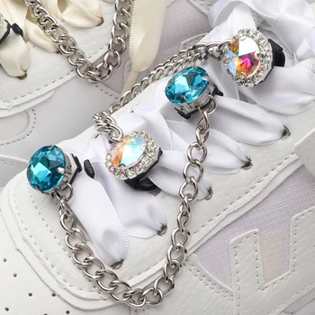 Верига за връзки Скоби за пряжек за обувки Амулети Маратонки Цветни Кристални Бижута, изработени От скъпоценни Камъни, Бижута Висулка Тенденция Обувки Аксесоари