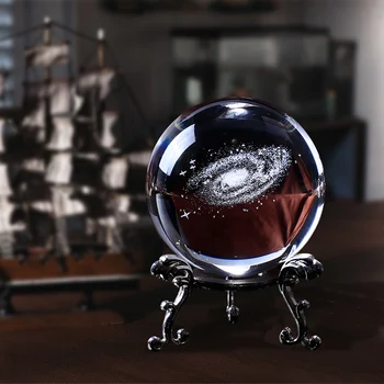 Кристална топка на Галактиката Кристален Галактическата Миниатюрна скулптура Украса кълбо Астрономическа сфера Стъклен украшение за Подарък топка