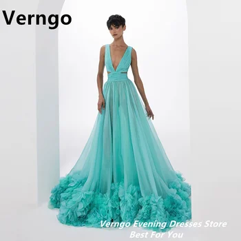 Вечерна рокля от тюл Verngo синьо на тънки спагети презрамки и без ръкави, вечерна рокля с V-образно деколте, секси вечерна рокля трапецовидна форма, вечерни рокли